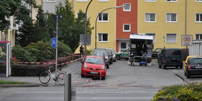 Kofferbombe entschaerft Koeln Graeffstr Subbelratherstr P041.JPG